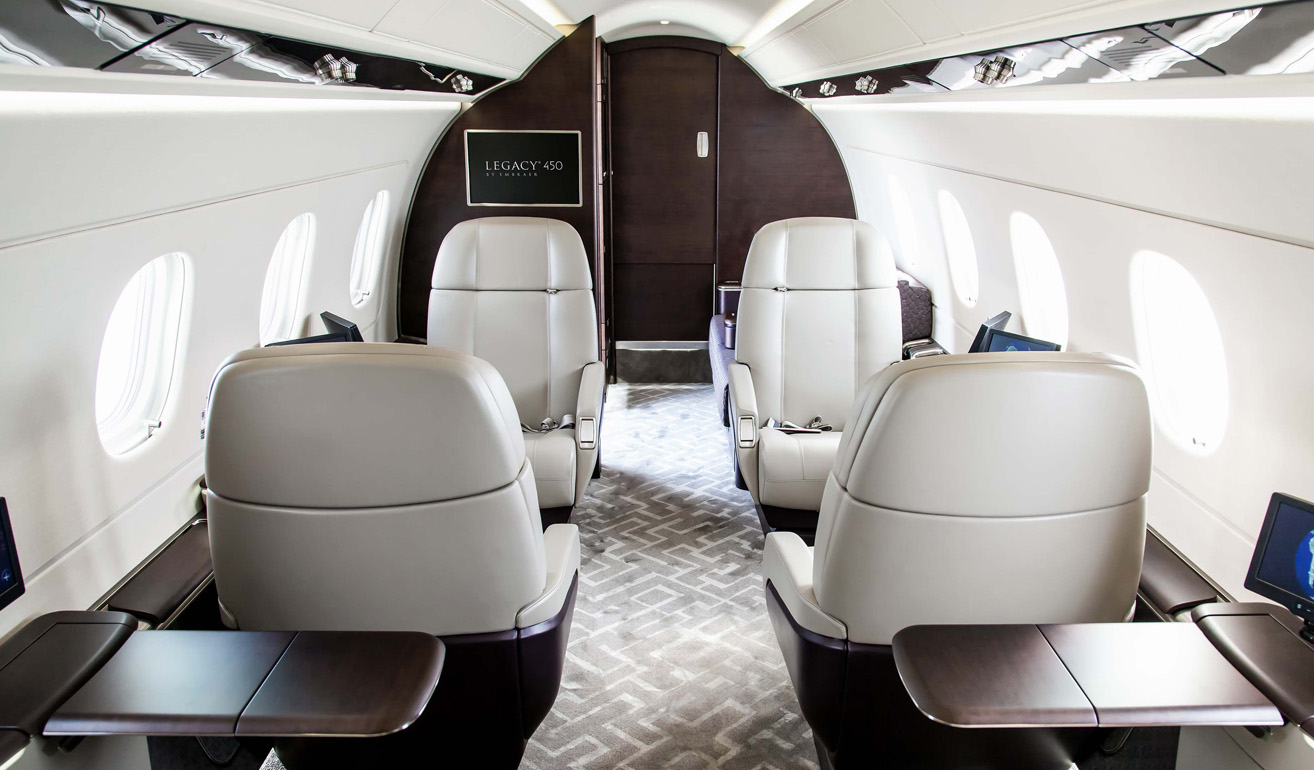 Embraer Legacy 450_interior.jpg